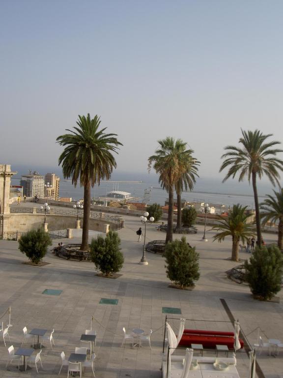 לינה וארוחת בוקר L'Arco קליארי מראה חיצוני תמונה