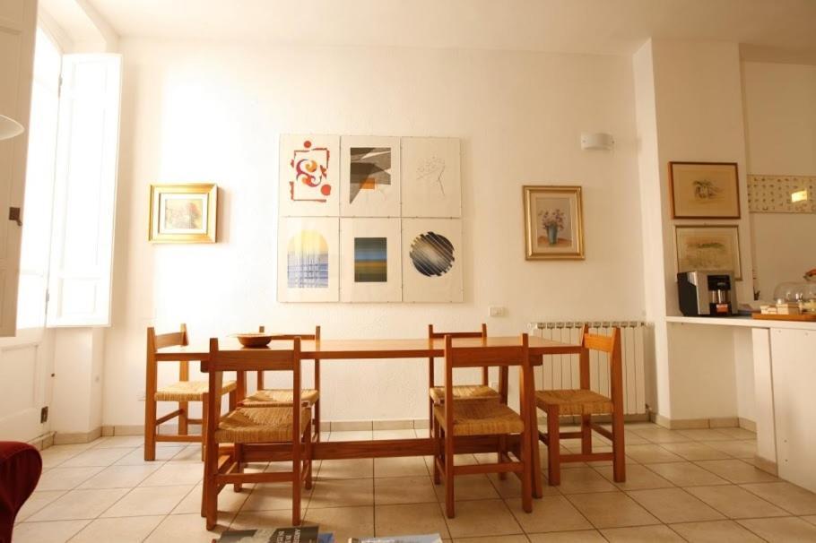 לינה וארוחת בוקר L'Arco קליארי מראה חיצוני תמונה